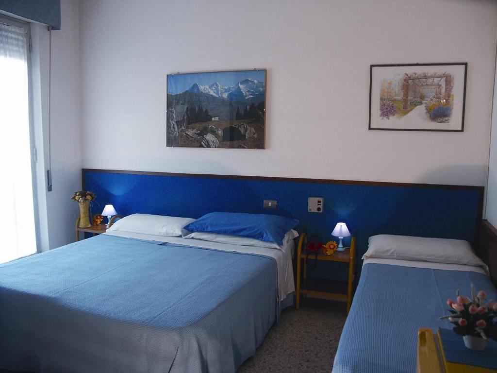 Hotel Bologna Сан-Бенедетто-дель-Тронто Номер фото